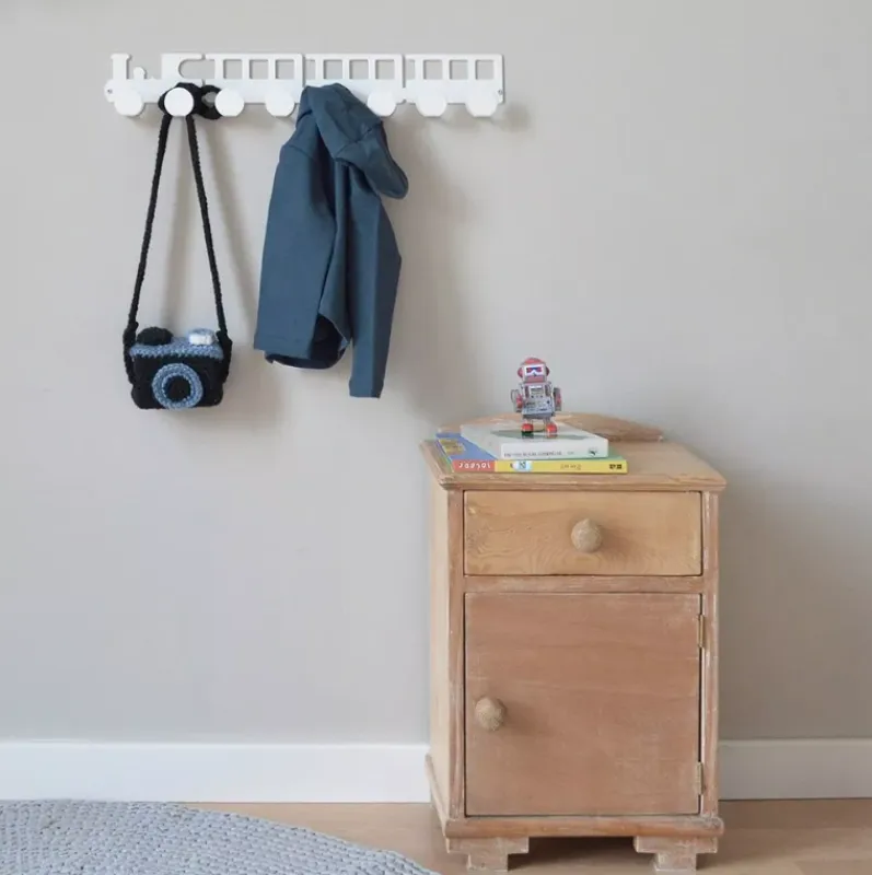 Eisenbahn Garderobe weiß Kinderzimmer 8 Haken Eisenbahn Garderobe weiß Kinderzimmer 8 Haken